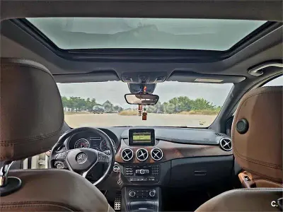 Usado Mercedes B180 109 CV (80 kW) 2012 Blanco Utilitario