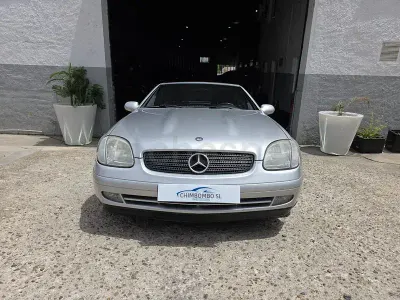 Usado Mercedes SLK200 136 CV (100 kW) 1996 Gris / plata Descapotable