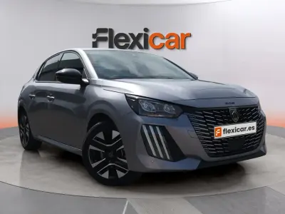 Usado Peugeot 208 Allure 101 CV (74 kW) 2025 Gris Utilitario