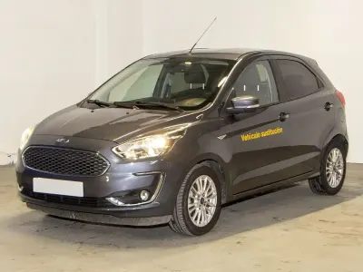 Usado Ford Ka Ultimate 85 CV (62 kW) 2019 Gris Utilitario