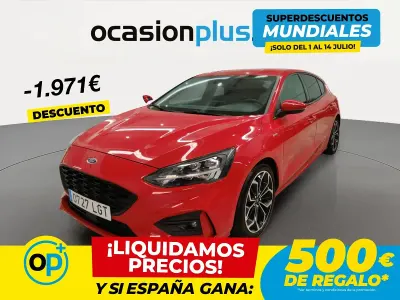 Usado Ford Focus ST-Line 120 CV (88 kW) 2020 Rojo Berlina