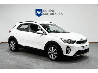 Blanco Usado 2023 Kia Stonic SUV | 19.990 € (Caro)