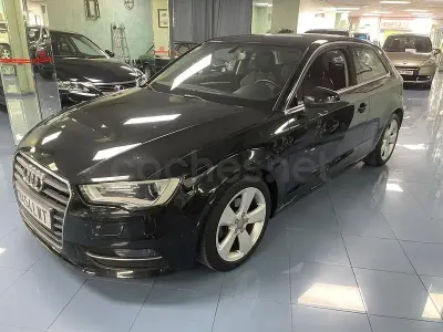 Usado Audi A3 Ambition 105 CV (77 kW) 2014 Negro Berlina