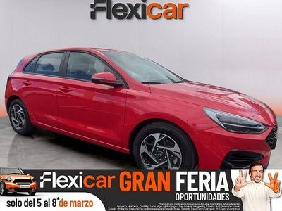Usado Hyundai i30 120 CV (88 kW) 2024 Rojo Berlina
