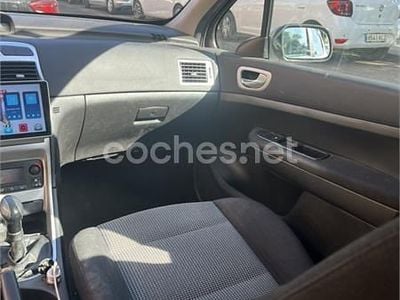 Usado Peugeot 307 110 CV (80 kW) 2005 Beige Berlina