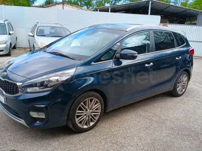 Usado Kia Carens 135 CV (99 kW) 2017 Azul Monovolumen