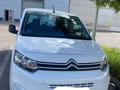 Usado Citroën Berlingo Feel 102 CV (75 kW) 2020 Blanco Monovolumen