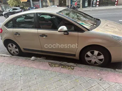 Usado Citroën C4 92 CV (67 kW) 2007 Beige Berlina