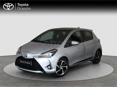 Usado Toyota Yaris Hybrid Advance 100 CV (73 kW) 2019 Gris Monovolumen