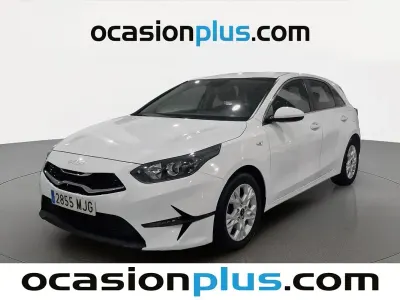 Usado Kia Ceed 136 CV (100 kW) 2023 Blanco Utilitario