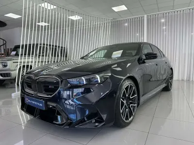 Occasion BMW M5 Comfort Edition 727 PK (534 kW) 2025 Zwart Sedan