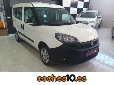 Usado Fiat Doblò 95 CV (69 kW) 2019 Blanco Monovolumen