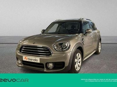 Usado Mini ONE 117 CV (86 kW) 2018 Gris Utilitario