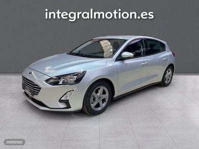Usado Ford Focus Trend 95 CV (69 kW) 2019 Gris Berlina