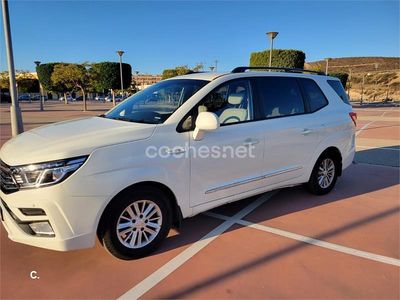 Usado Ssangyong (KGM) Rodius Limited 178 CV (130 kW) 2018 Blanco Monovolumen