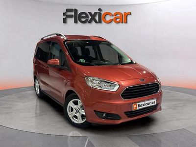 Granate Usado 2016 Ford Tourneo Courier Titanium Monovolumen | 11.390 € (Precio justo)