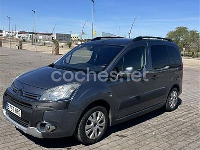 Usado Citroën Berlingo XTR 92 CV (67 kW) 2013 Gris / plata Monovolumen