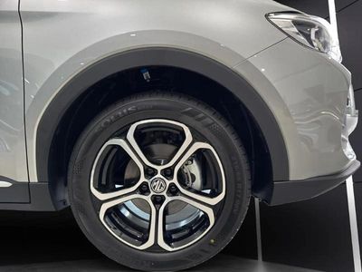 Nuevo MG ZS Comfort 116 CV (85 kW) 2025 Gris/plata SUV