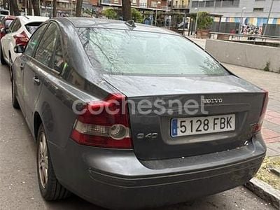 Käytetty Volvo S40 Momentum 136 HP (100 kW) 2006 Sininen Sedan