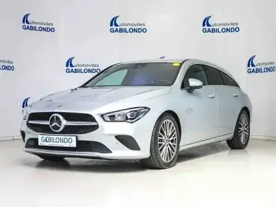 Usado Mercedes CLA180 116 CV (85 kW) 2021 Gris Coupe