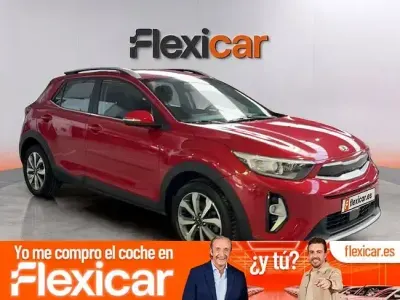 Usado Kia Stonic 100 CV (73 kW) 2021 Rojo SUV