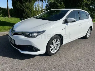 Usado Toyota Auris Hybrid
