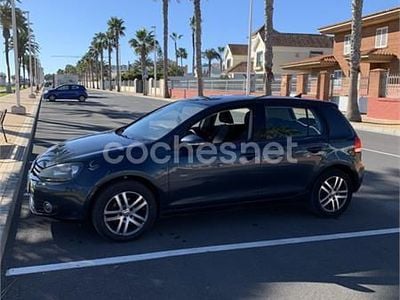 Azul Usado 2009 VW Golf Advance Berlina | 6900 € (Precio justo)