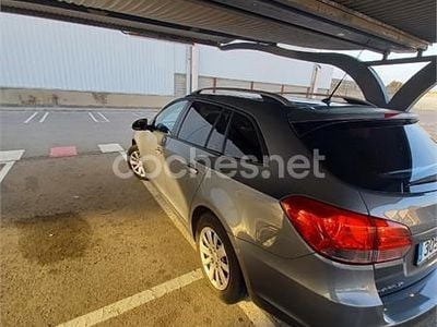 Gris / plata Usado 2014 Chevrolet Cruze LT Berlina | 6350 € (Precio justo)