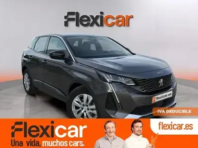 Usado Peugeot 3008 Active 130 CV (95 kW) 2022 Gris SUV