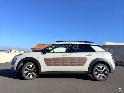 Usado Citroën C4 PureTech 82 CV (60 kW) 2016 Blanco Berlina