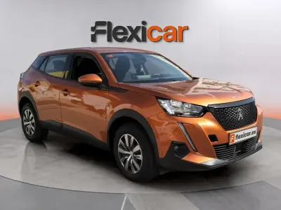 Usado Peugeot 2008 Active 110 CV (80 kW) 2021 Naranja SUV