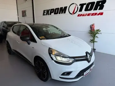 Usado Renault Clio Zen 118 CV (86 kW) 2018 Blanco Utilitario