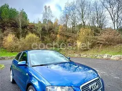 Usado Audi A3 Attraction 140 CV (102 kW) 2007 Azul Utilitario