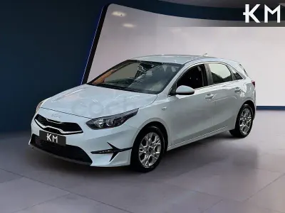 Usado Kia Ceed 120 CV (88 kW) 2022 Blanco Utilitario