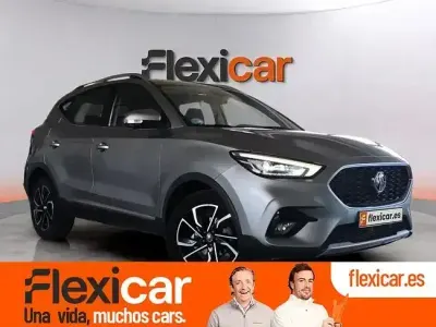 Usado MG ZS Luxury 111 CV (81 kW) 2022 Gris SUV
