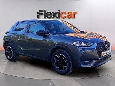 Usado DS Automobiles DS3 Crossback Chic 110 CV (80 kW) 2021 Gris SUV