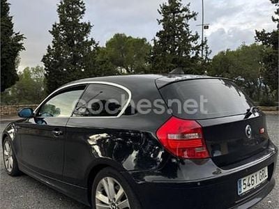 Negro Usado 2009 BMW 123 Utilitario | 7000 €