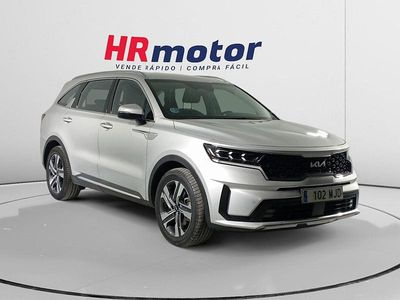 Gris Usado 2023 Kia Sorento SUV | 30.490 € (Precio justo)