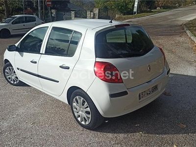Blanco Usado 2008 Renault Clio II Business Berlina | 4500 € (Precio justo)