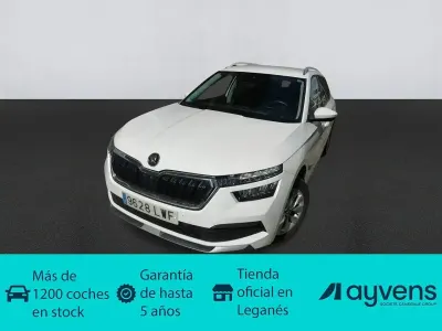 Usado Skoda Kamiq 95 CV (69 kW) 2022 Blanco SUV