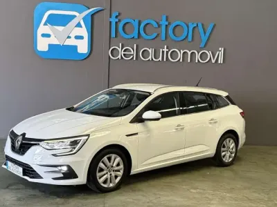 Usado Renault Mégane GrandTour Business 116 CV (85 kW) 2021 Blanco Familiar