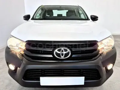 Usado Toyota HiLux Plus 150 CV (110 kW) 2020 Blanco Pickup/Camioneta