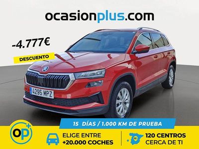 Usado Skoda Karoq Selection 115 CV (84 kW) 2024 Rojo SUV
