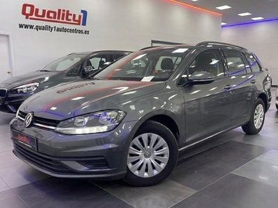Usado VW Golf VII Edition 115 CV (84 kW) 2018 Gris / plata Familiar