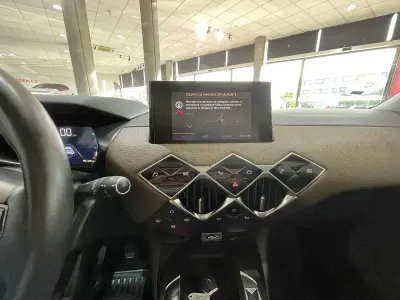 Usado DS Automobiles DS3 Crossback So Chic 110 CV (80 kW) 2019 Blanco SUV