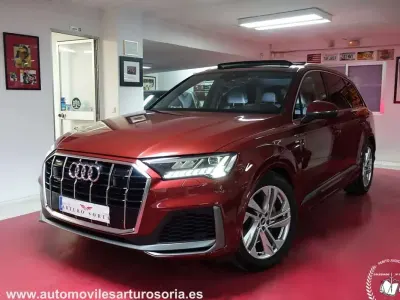 Usado Audi Q7 S-Line 286 CV (210 kW) 2021 Burdeos SUV