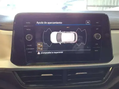 Usado VW T-Roc Life 116 CV (85 kW) 2022 Gris SUV