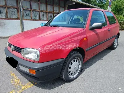 Usado VW Golf III 64 CV (47 kW) 1995 Rojo Berlina