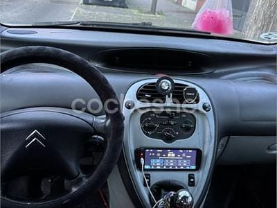Usado Citroën Xsara Picasso Exclusive 92 CV (67 kW) 2010 Gris / plata Monovolumen
