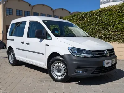 Usado VW Caddy 110 CV (80 kW) 2020 Blanco Monovolumen